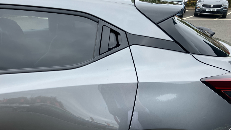 Nissan Juke 1.6 Hybrid Tekna 5dr Auto Hybrid Hatchback